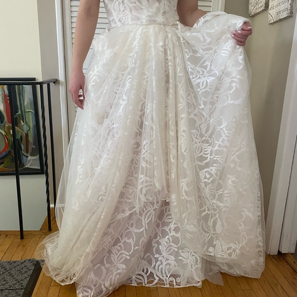 Bride dress for sale only GTA - Picture 4 of 8